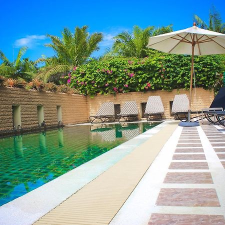 Royal Lee Resort And Spa Nai Yang Beach Exterior foto