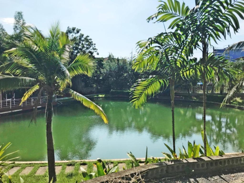 Royal Lee Resort And Spa Nai Yang Beach Exterior foto