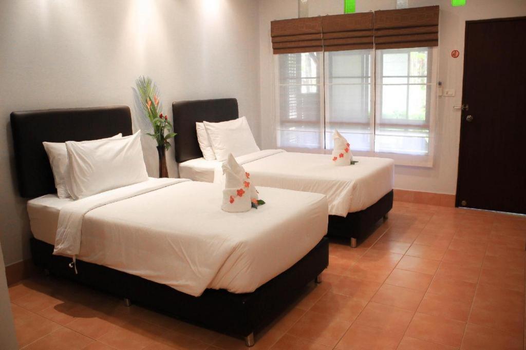 Royal Lee Resort And Spa Nai Yang Beach Exterior foto