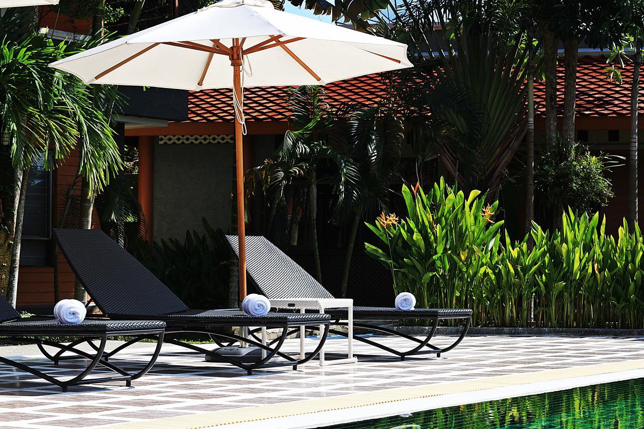 Royal Lee Resort And Spa Nai Yang Beach Exterior foto