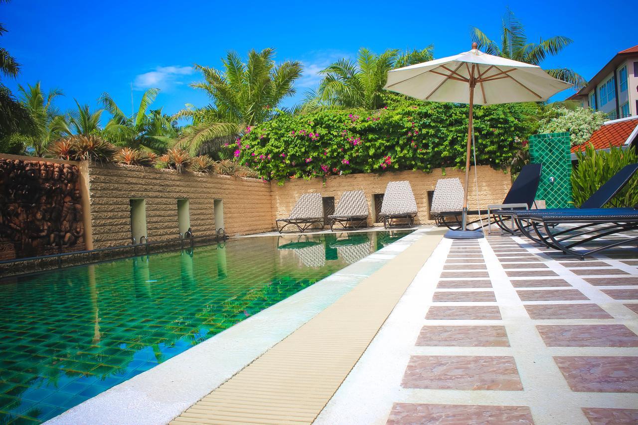 Royal Lee Resort And Spa Nai Yang Beach Exterior foto